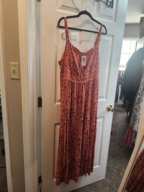 Torrid Boho Floral Maxi Dress in Rust, Torrid 3 = 3X